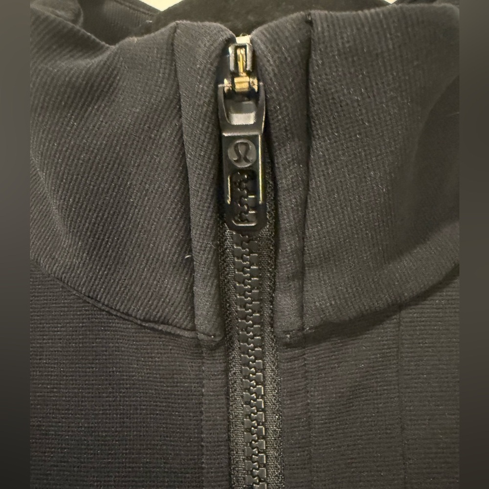 Lululemon Sojourn Track Jacket Large Black Full Zip Stretch Softshell Warpstreme - Picture 3 of 11